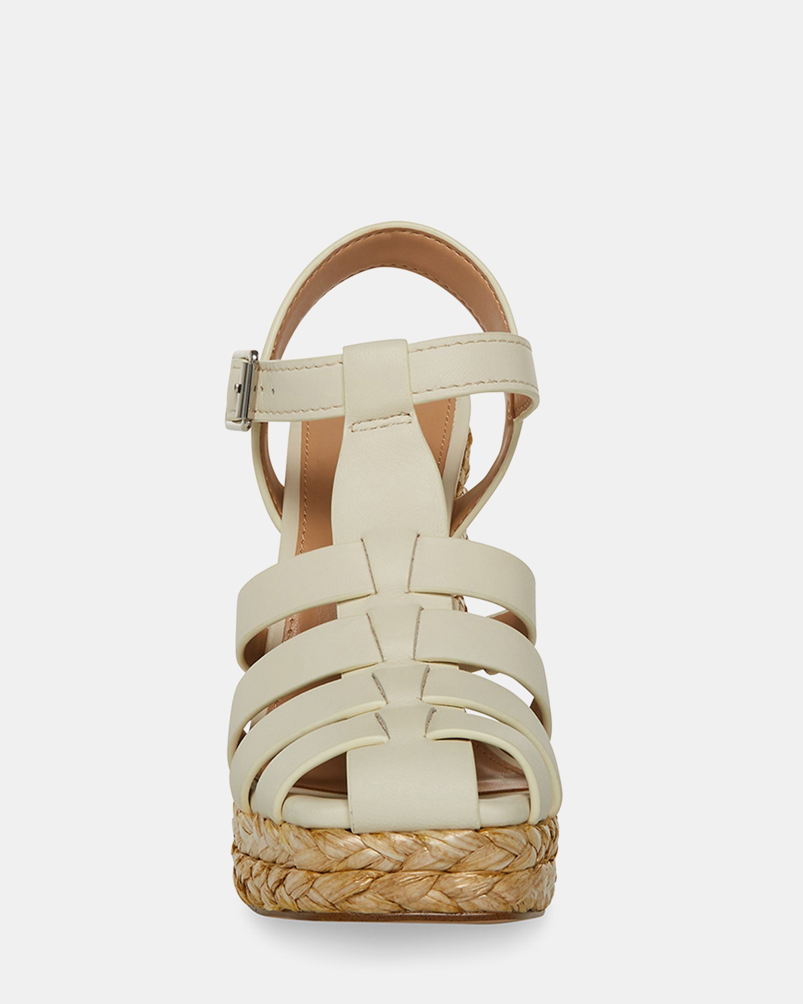 Outfit pairing: fisherman sandals women wear with a flowy summer dress