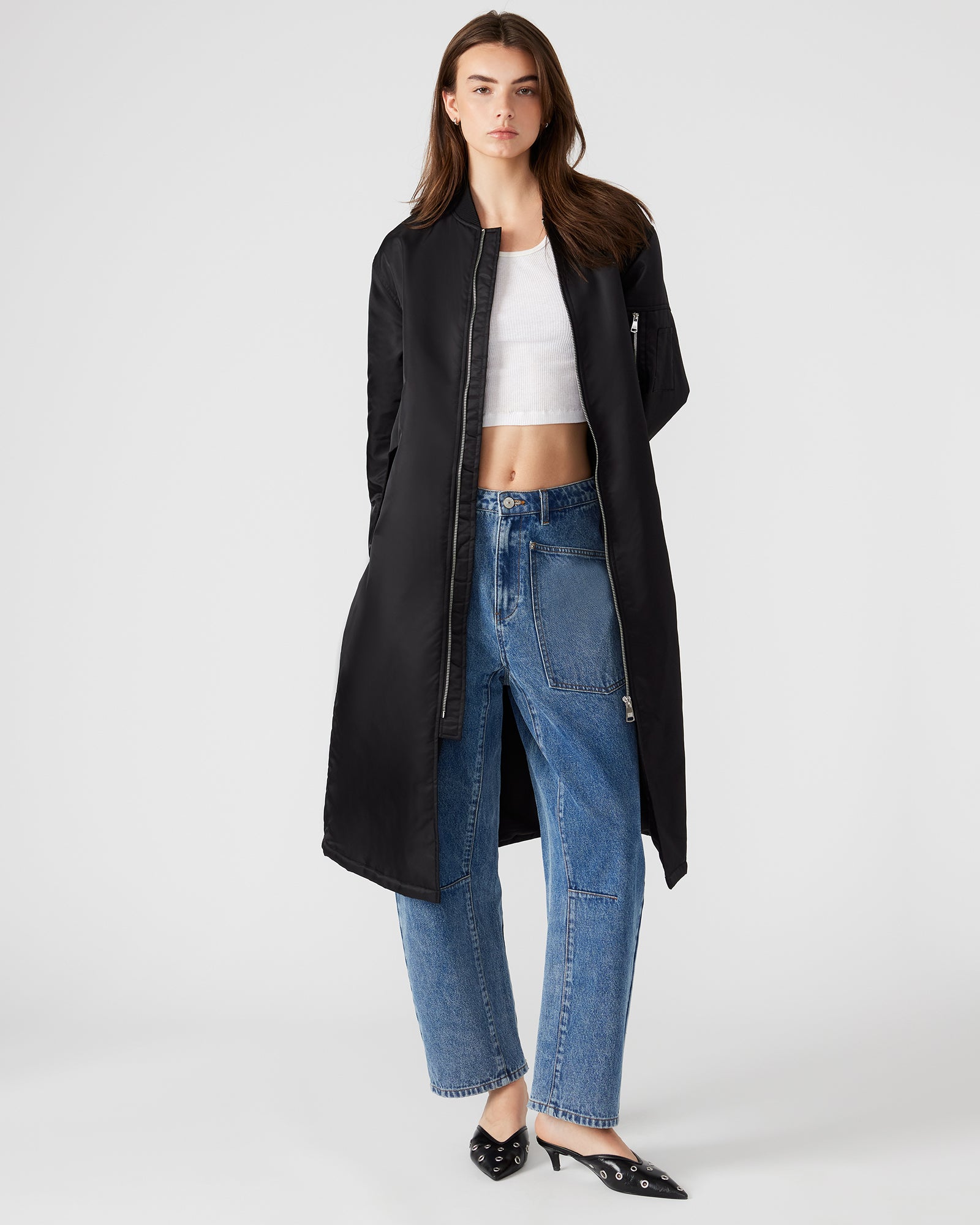 Front view of the VINDY long bomber coat in black, showcasing its stylish design.