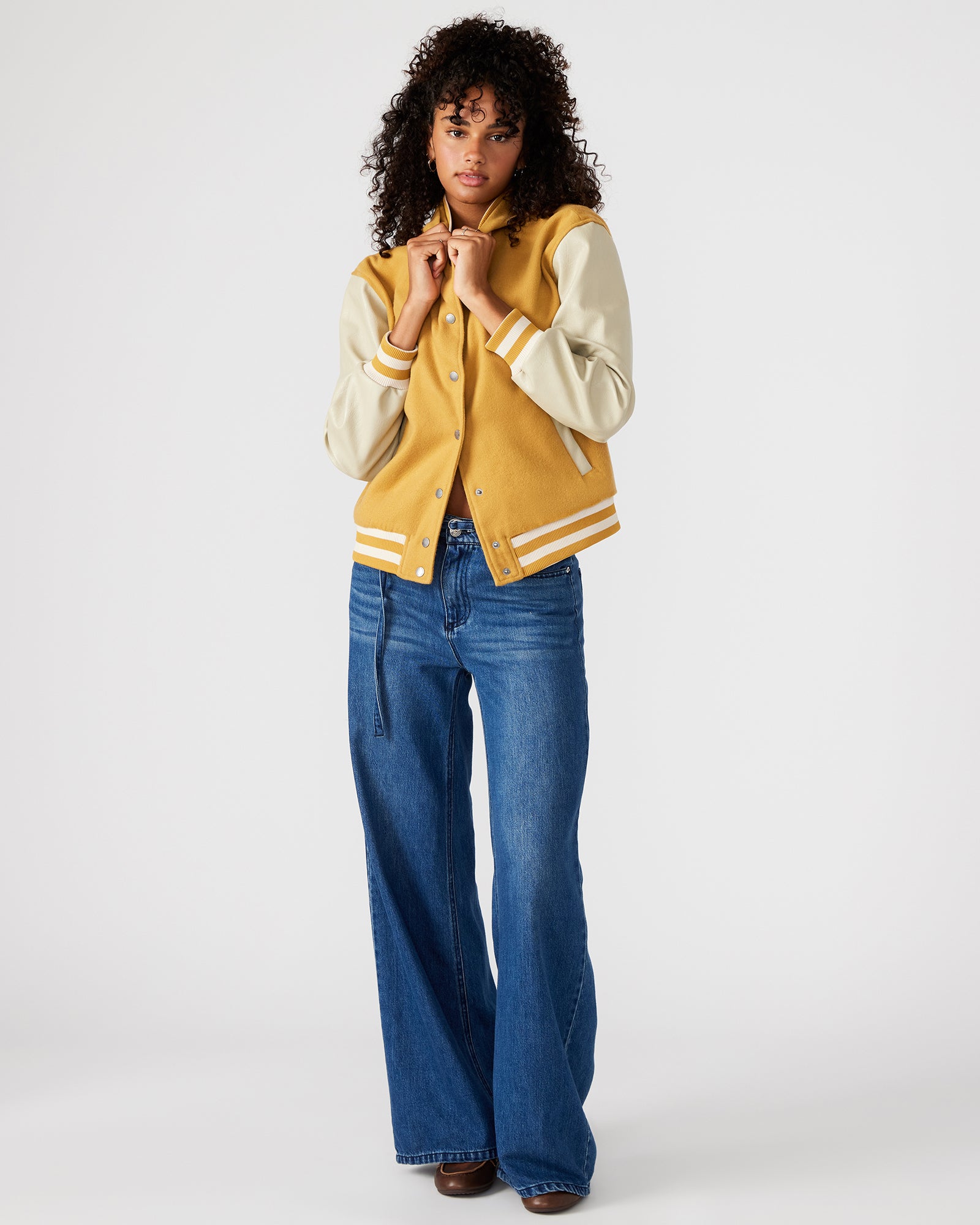 Front view of the stylish hooded jacket with functional pockets