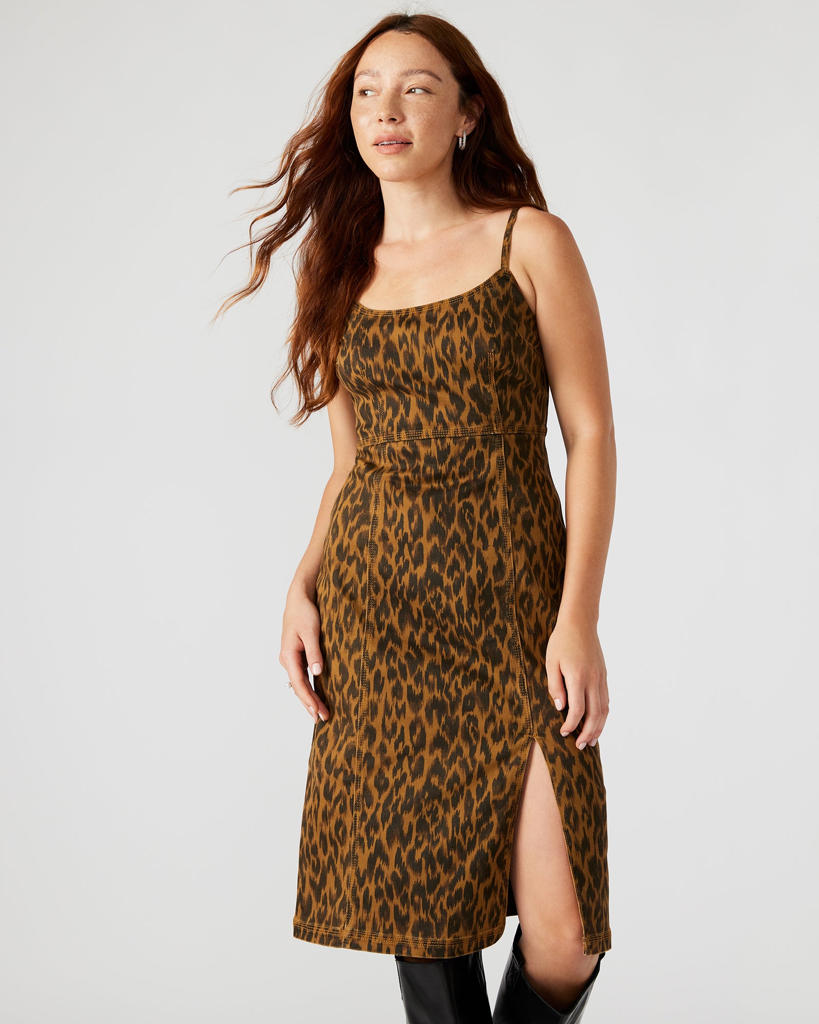 Back view of Giselle leopard dress highlighting the exposed zip closure.