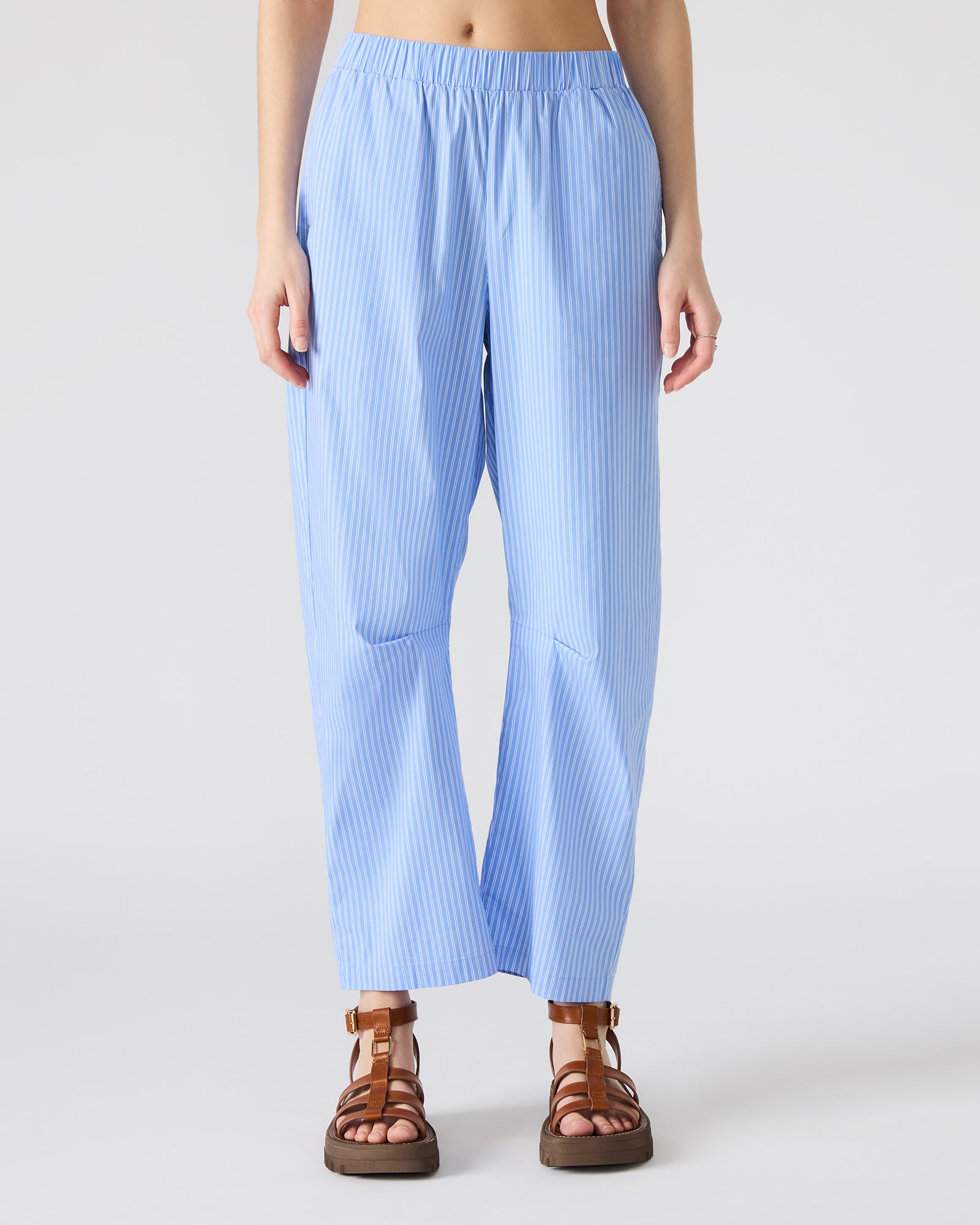 Elegant womens tall linen trousers paired with a blazer