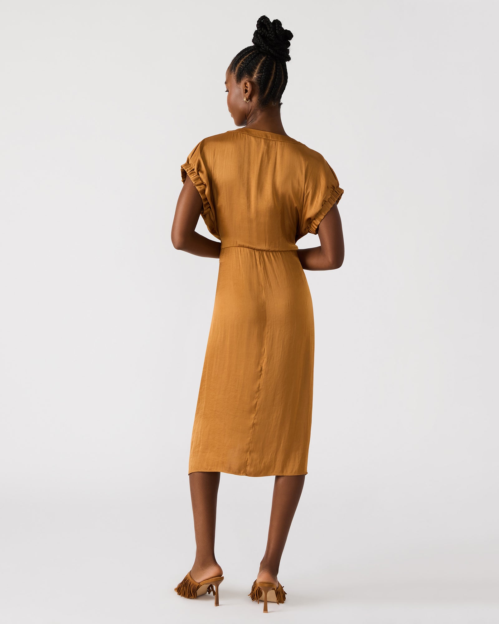 Front view of the Bruno caramel midi dress with tie-front detail and short sleeves