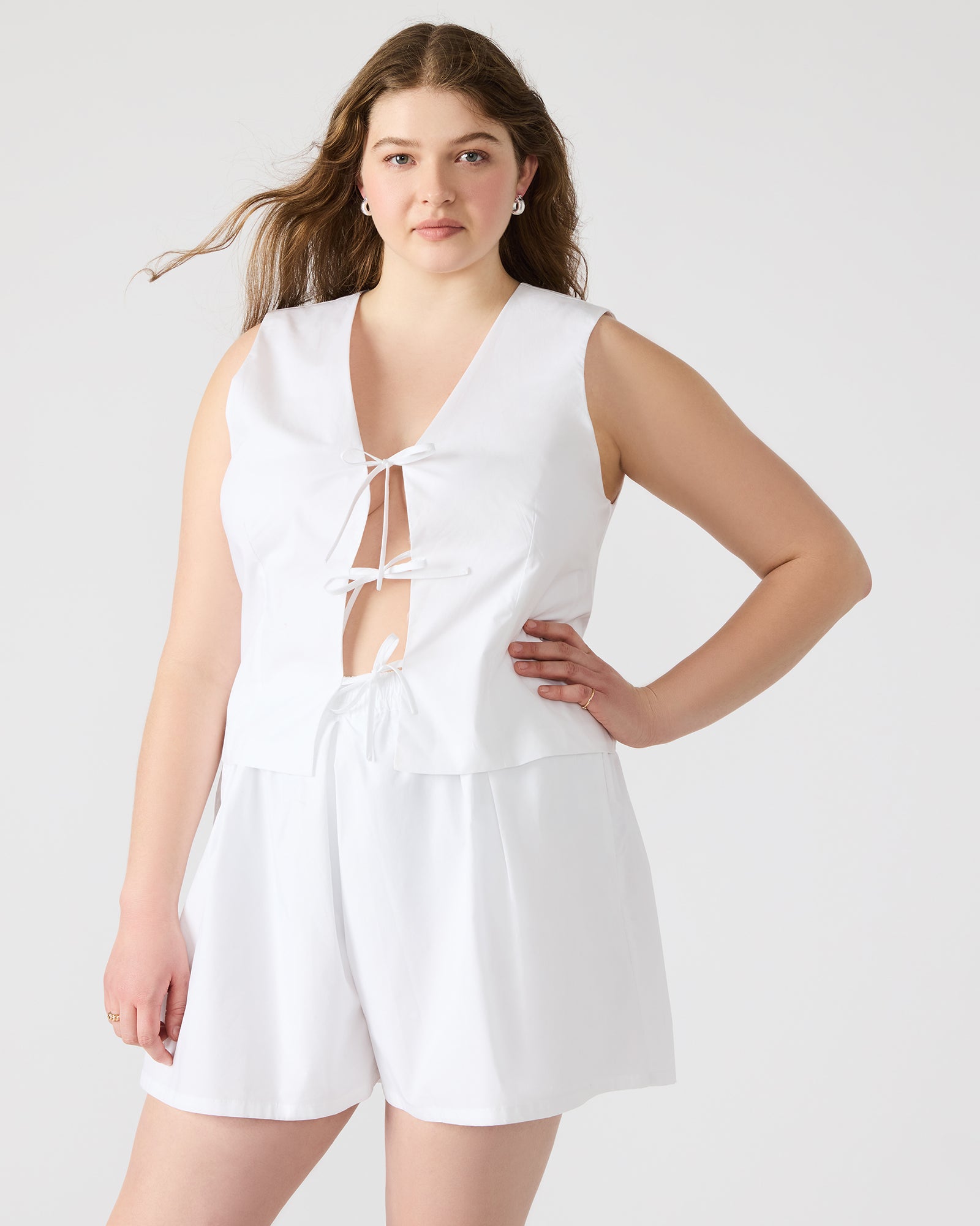 Close-up of the bow detail on the front tie top