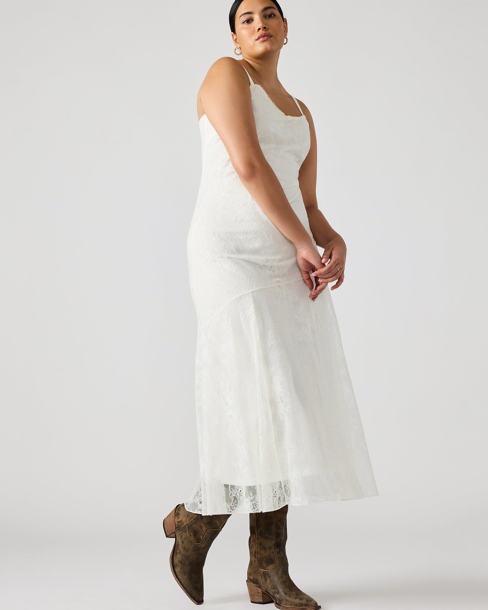 Back view of the Veera maxi dress, showcasing adjustable straps