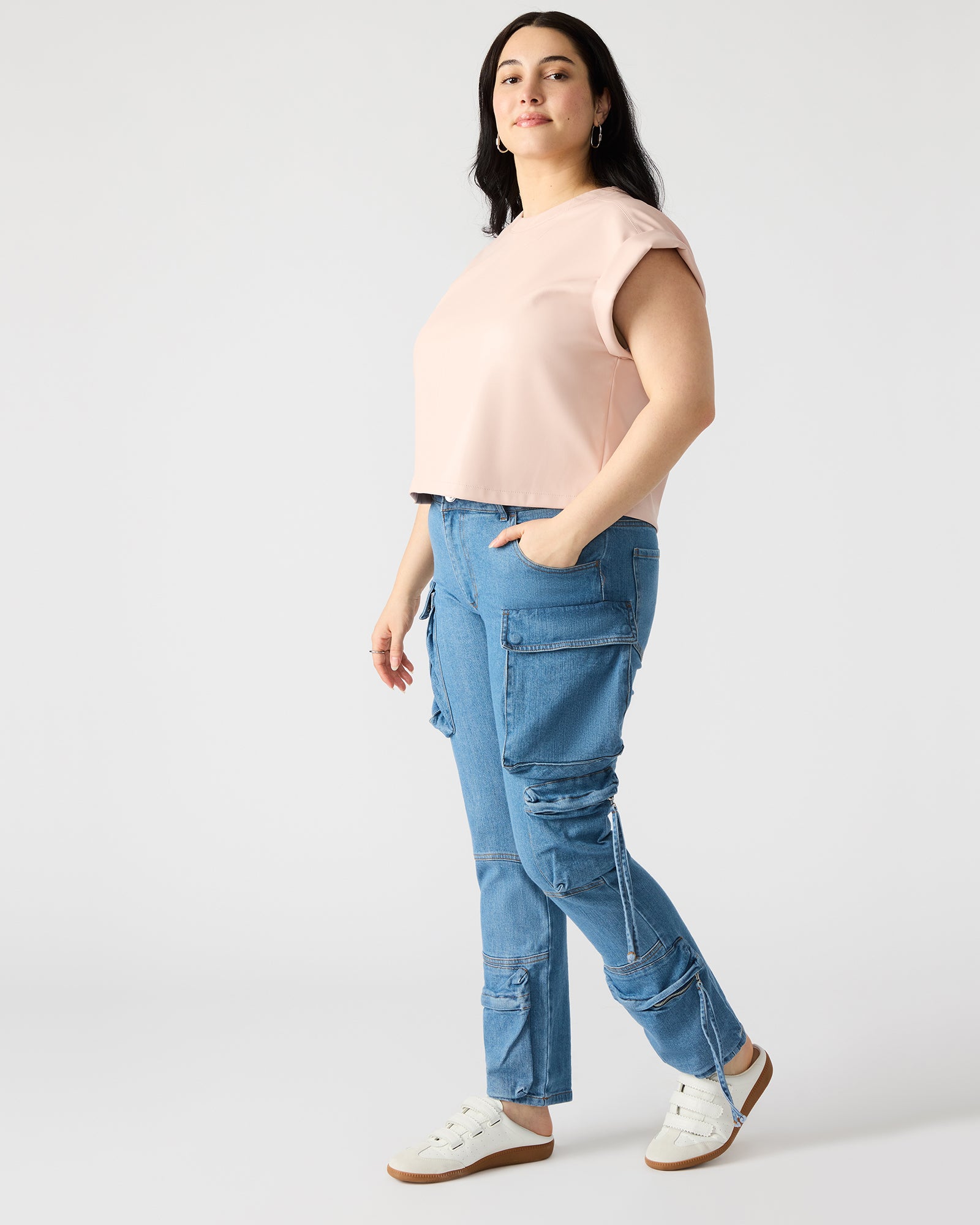 Close-up of the multiple pockets on Urban Chic Skinny Cargo Pants.