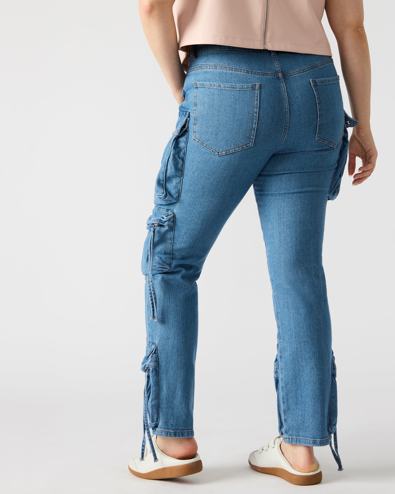 Close-up of the multiple pockets on Urban Chic Skinny Cargo Pants.