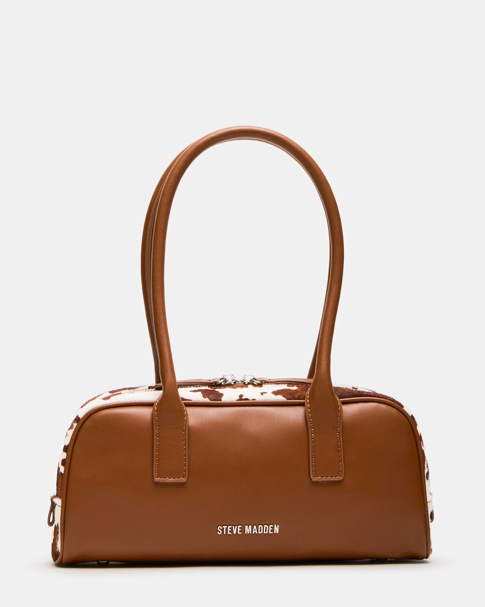 Side angle of the slim elongated silhouette with textured pattern