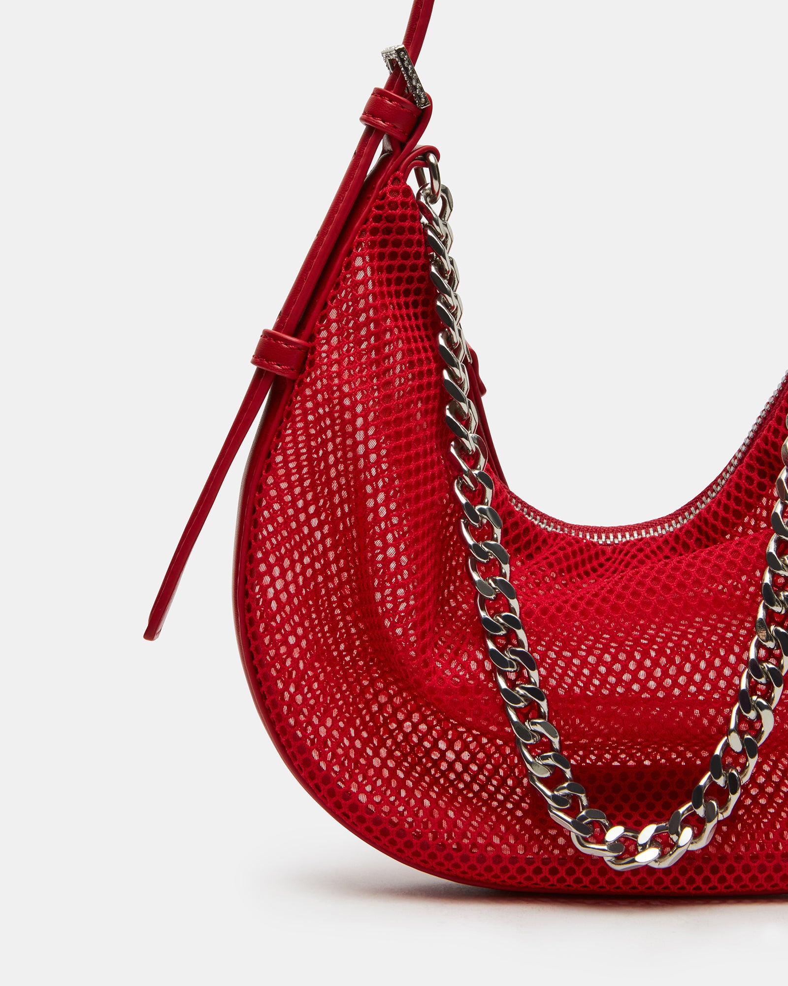 DREAMIN mesh bag worn with a chic outfit for a trendy look