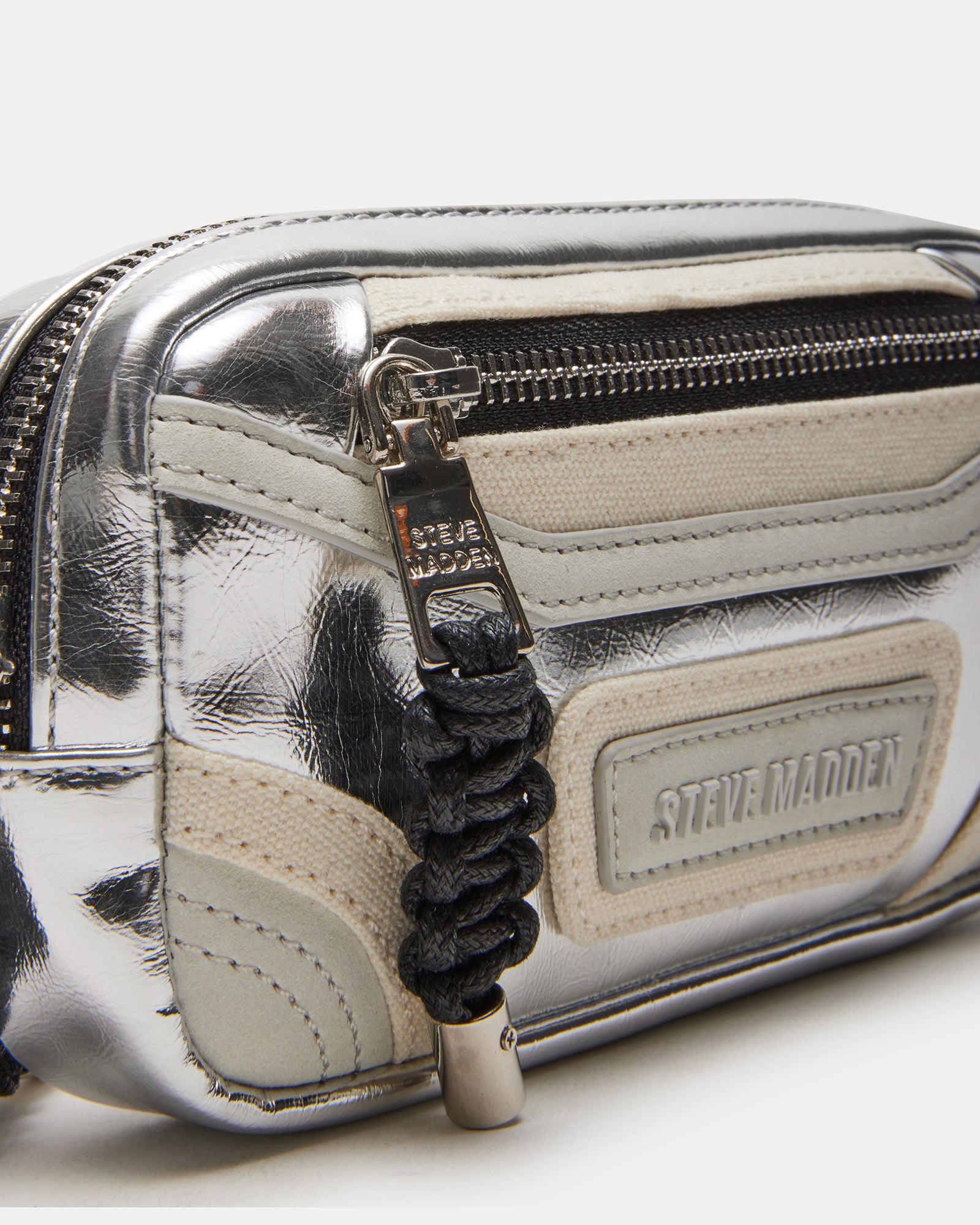 Madridd sporty bag worn crossbody, ideal for active lifestyles.