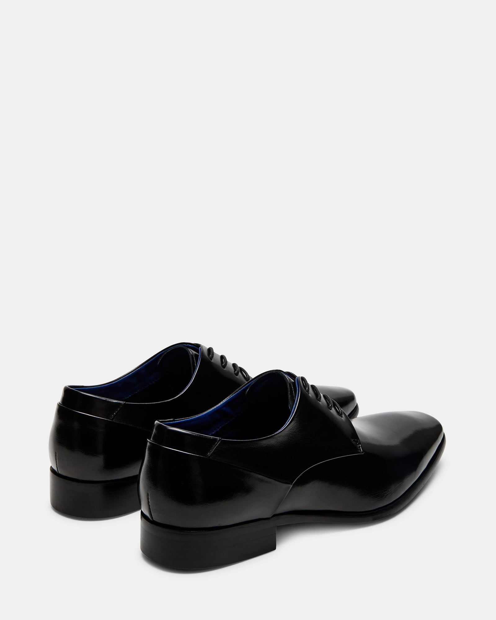 Mens dress shoes in black leather perfect for business or formal events