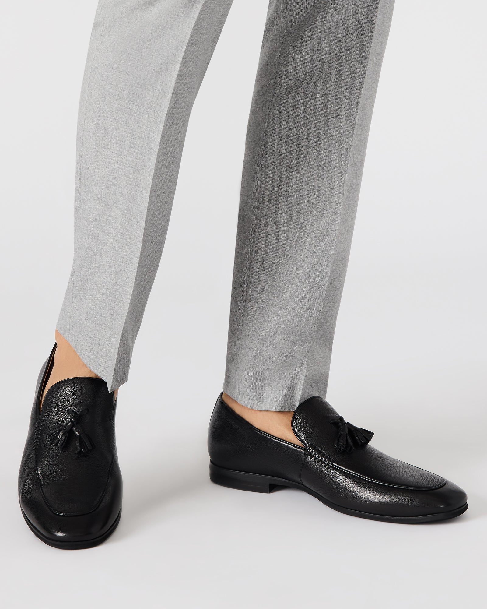Side view of ONDRE loafers, perfect for business casual outfits.