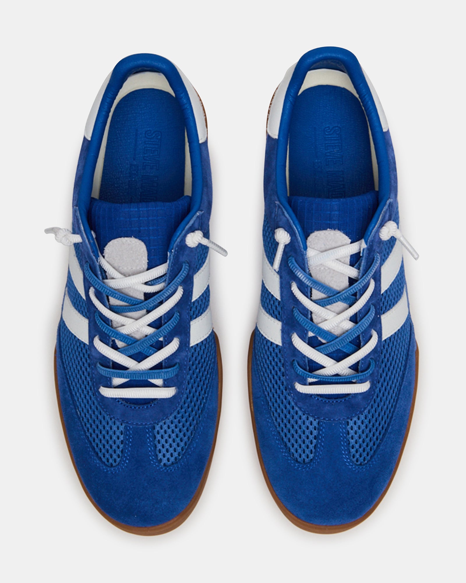 VIENTO low-top sneakers in blue and white, angled side view