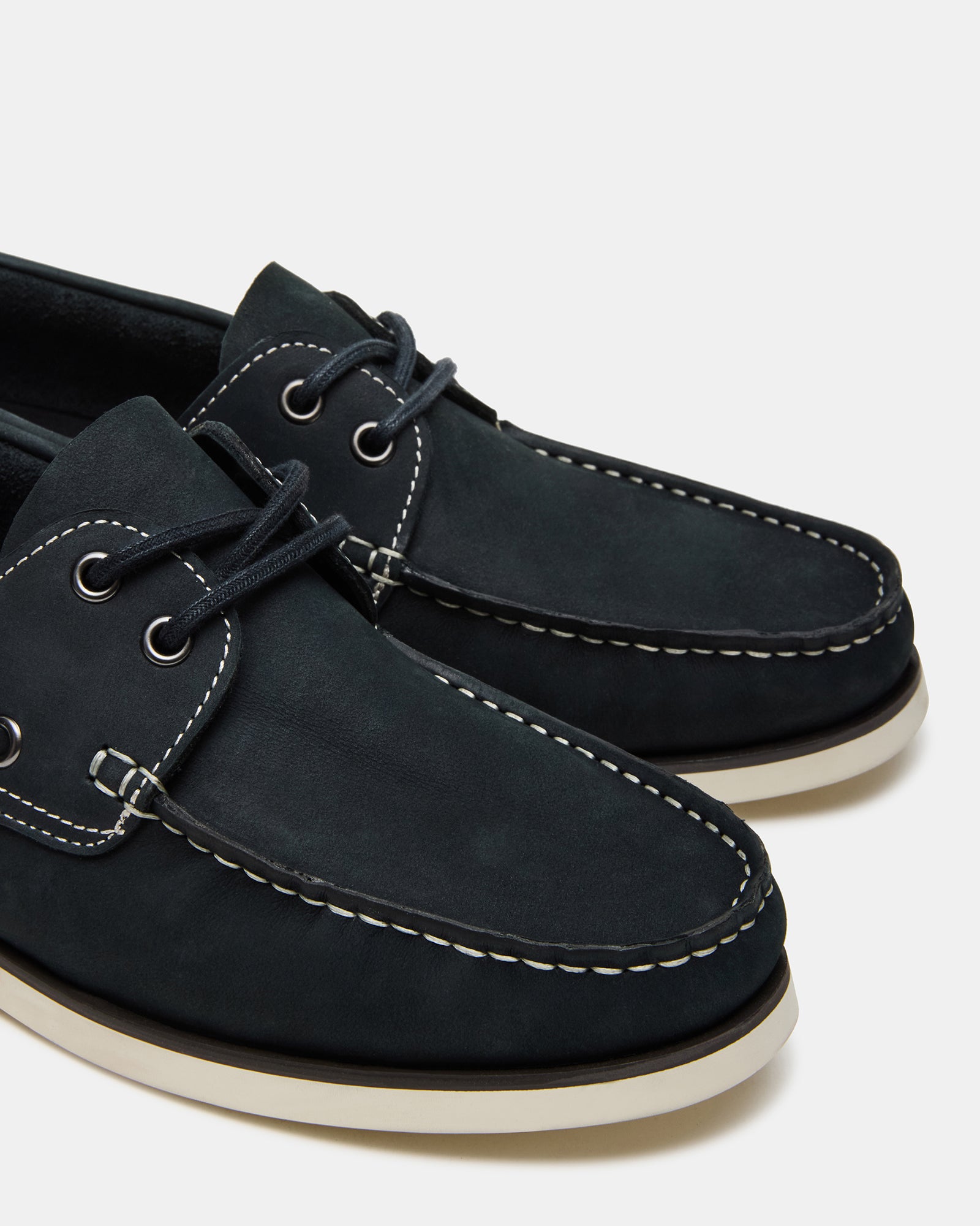 Casual outfit featuring mens loafers at a Massachusetts beach café