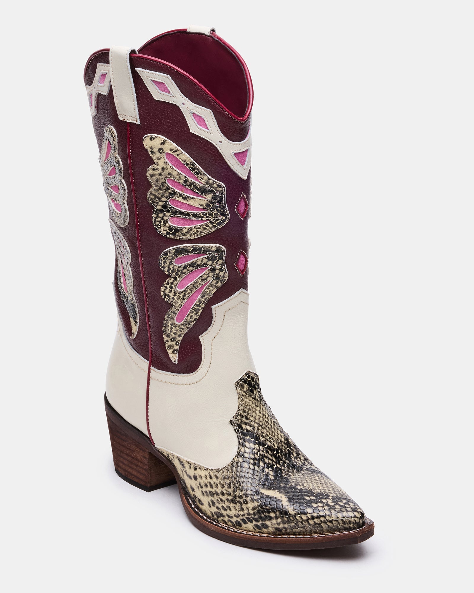 Close-up of the pointed toe and heel of the Arroyo Western boots