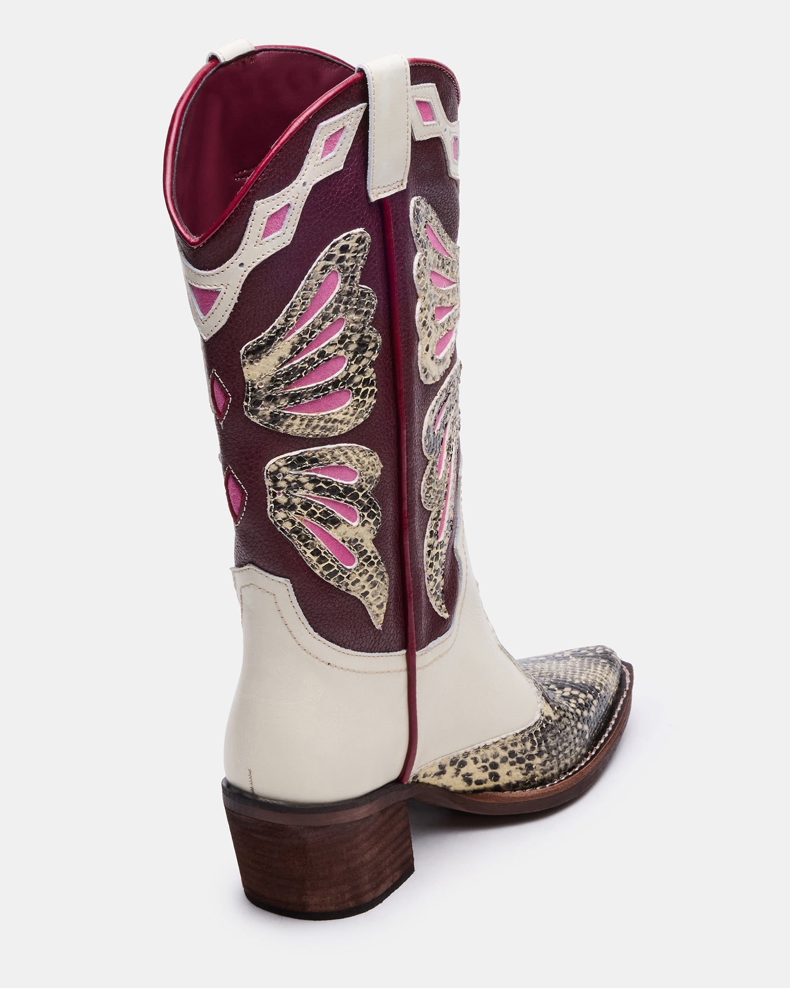 Close-up of the pointed toe and heel of the Arroyo Western boots