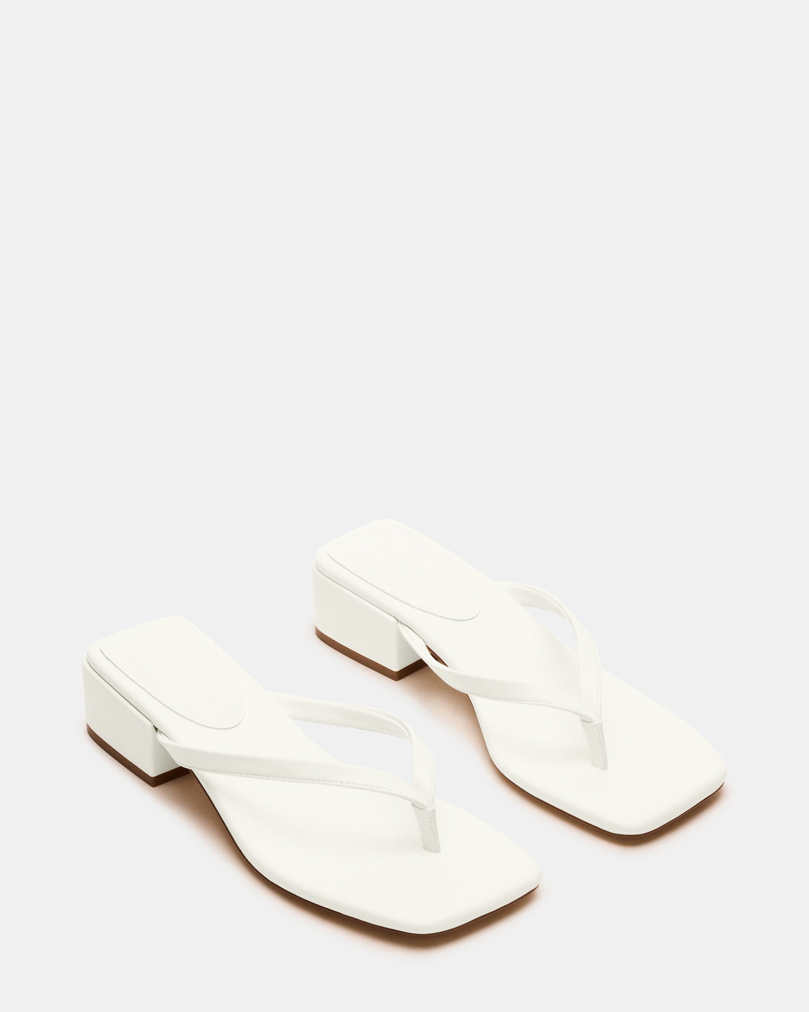 Casual summer outfit featuring square toe mule sandals by Caribbean Chic.