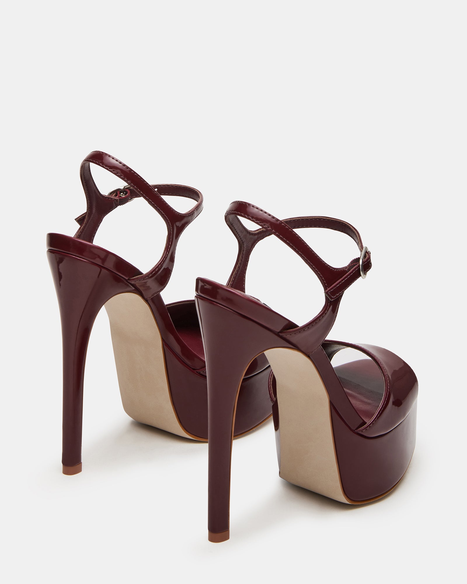Model wearing Cologne heels with a chic outfit