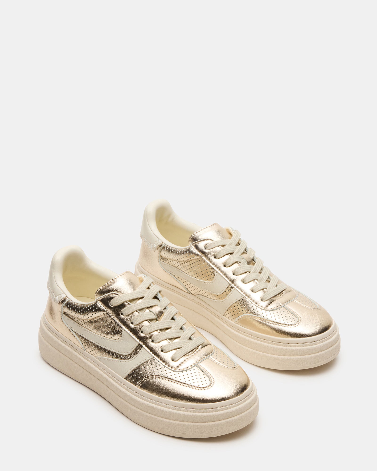 Dodge casual sneakers worn with jeans, perfect for a casual day out