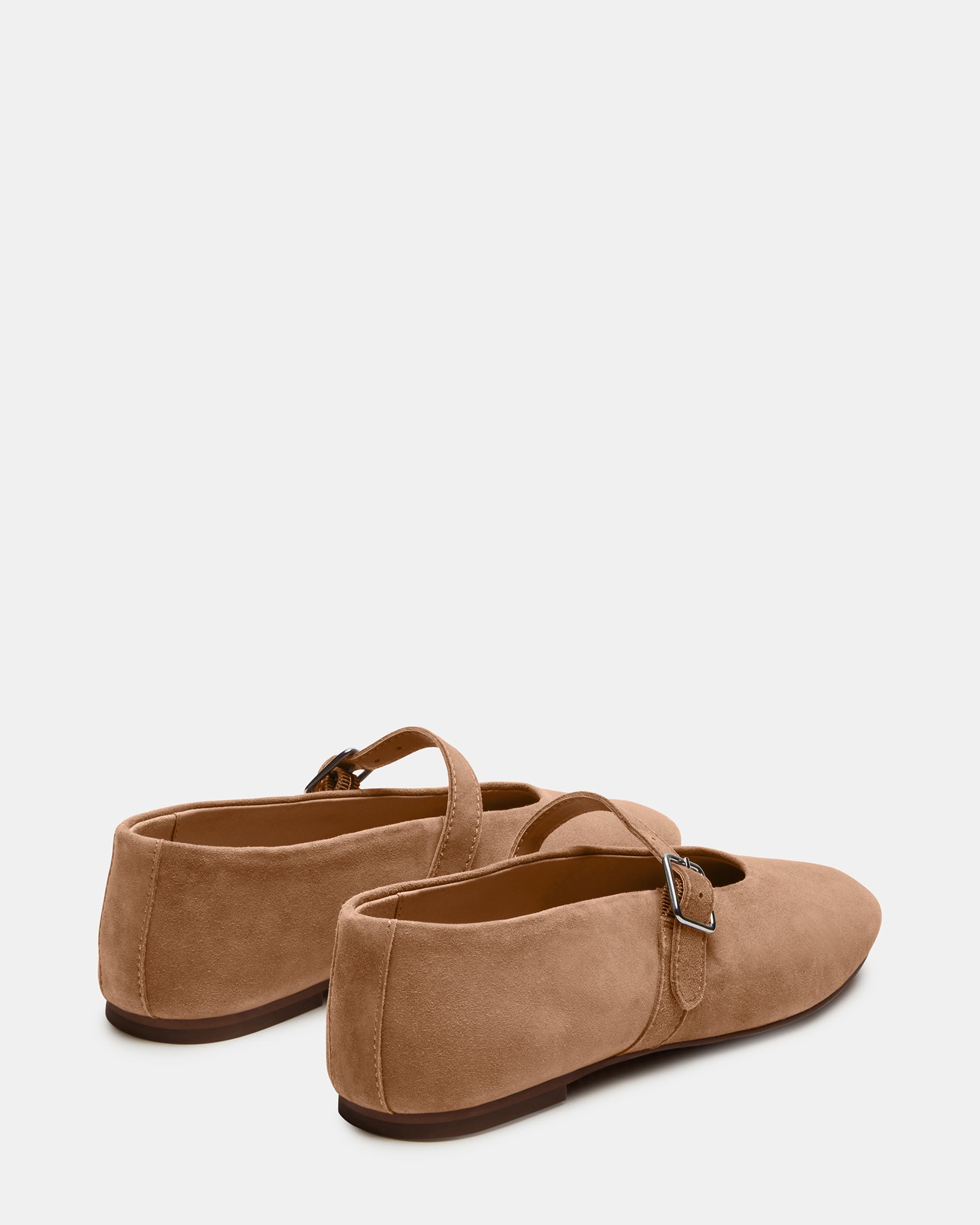 Ballet flats paired with midi dress for brunch-ready elegance
