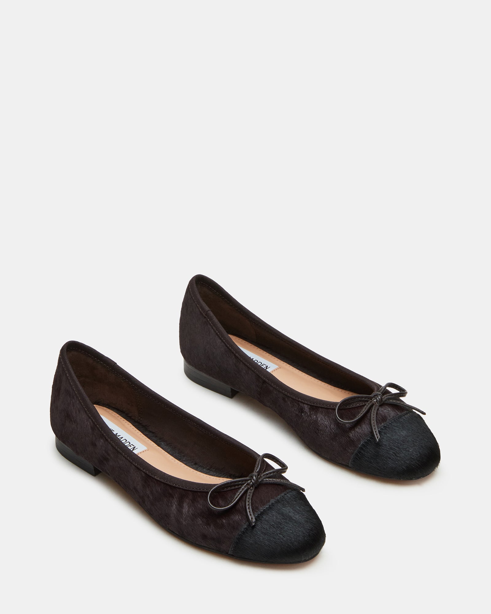 Close-up of the leather upper and textile lining for breathability.