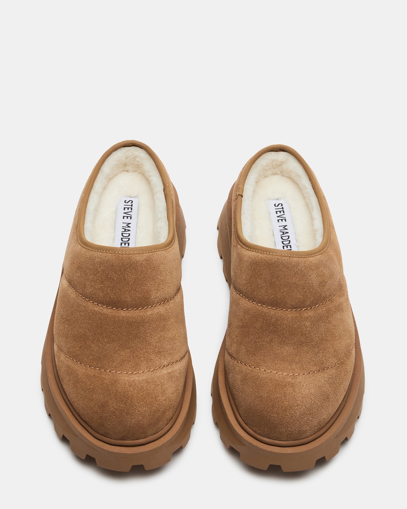 Fashionable winter slip-on shoes with platform design and faux fur interior