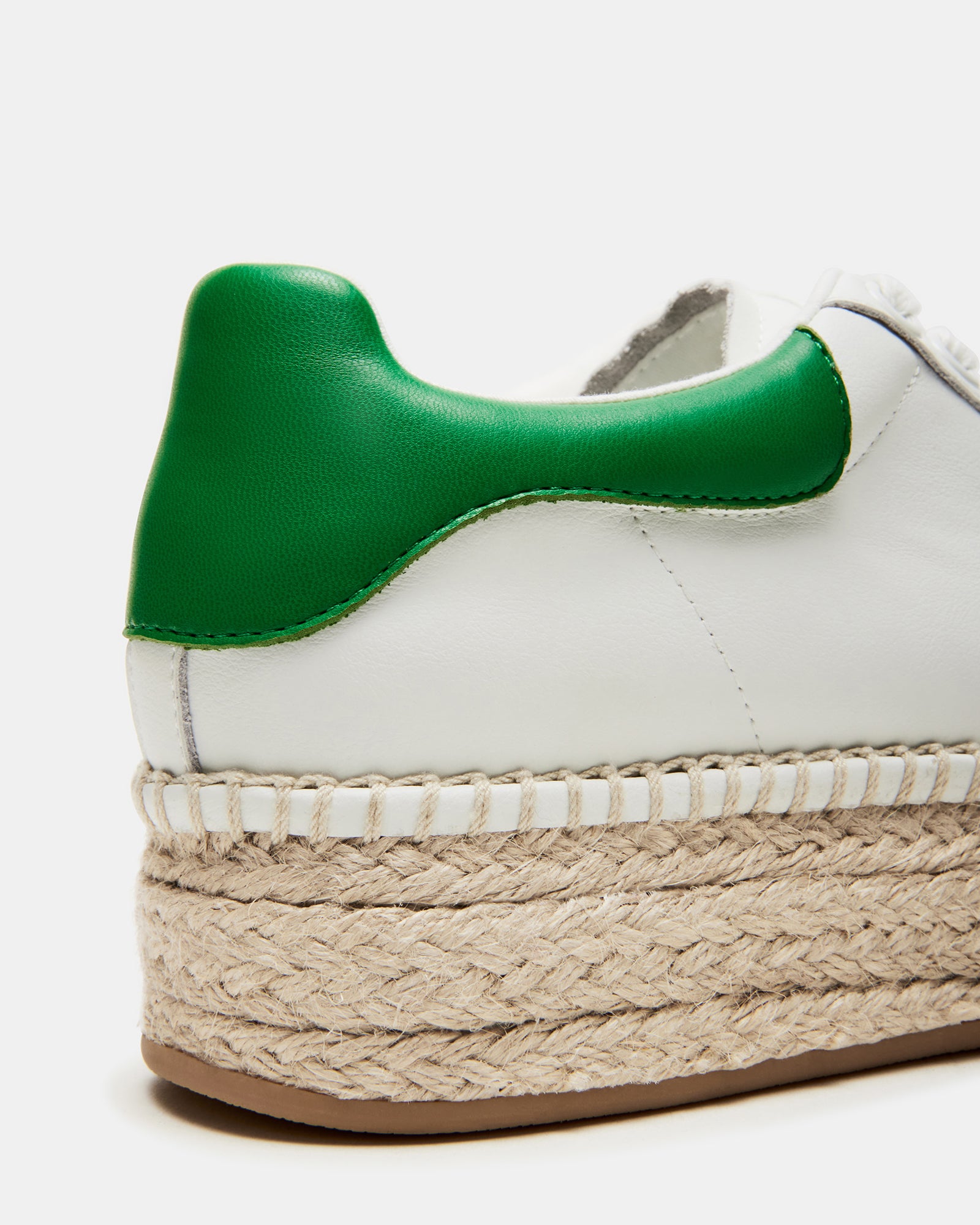 Side view of GLANCE lace-up shoes with a color pop detail.