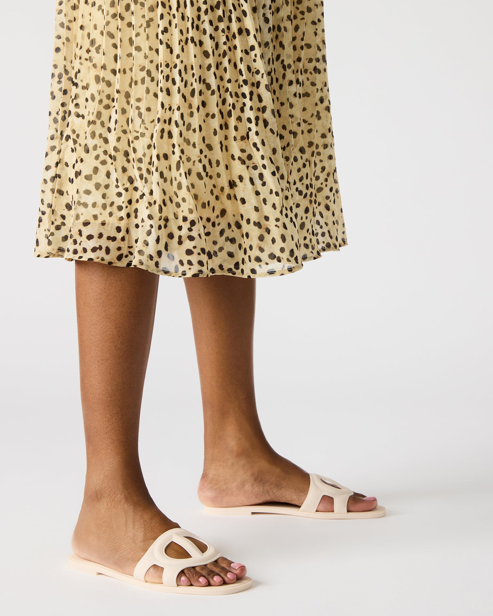 Close-up of the platform sandals textured sole for grip