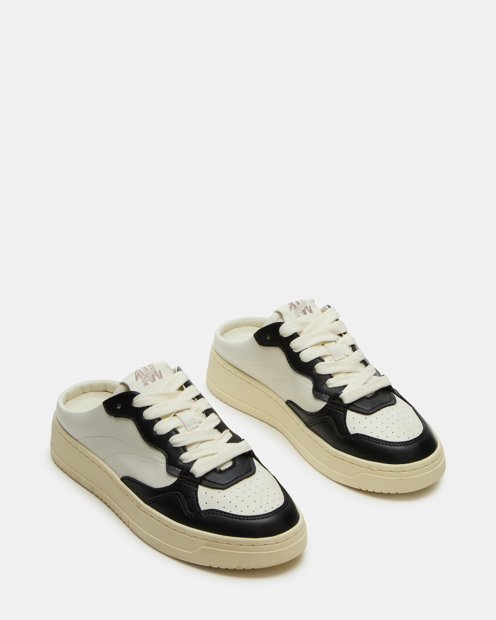 Top angle of Jensen black sneakers, highlighting the comfortable fit.