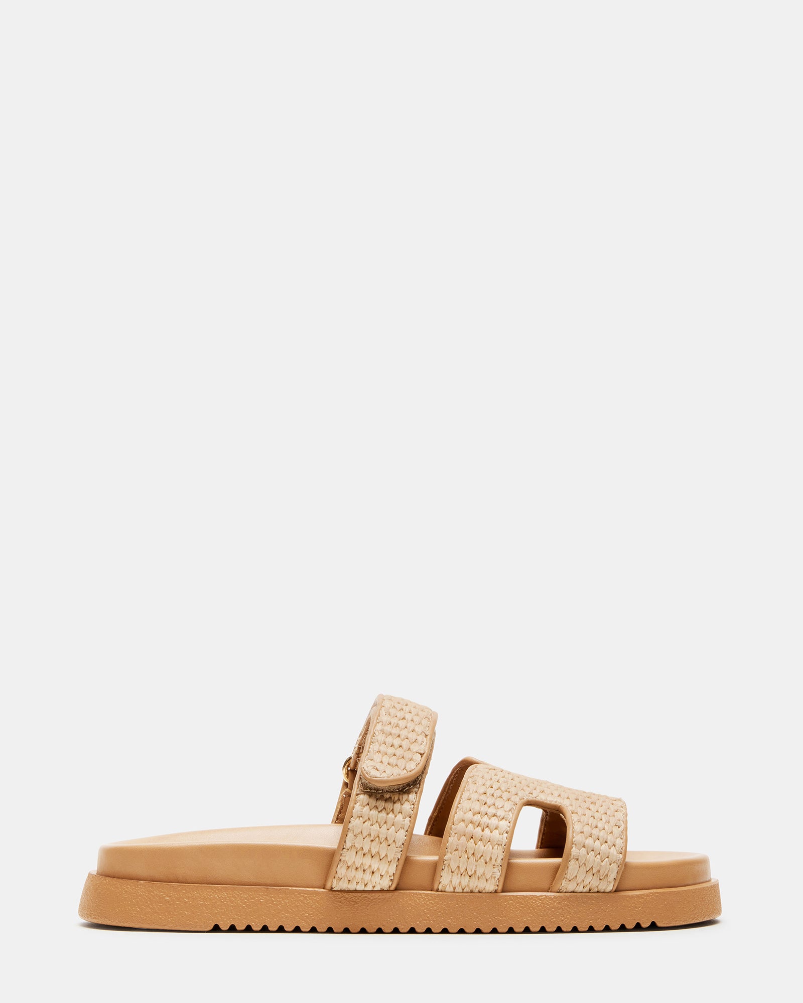 Mayven black flatform sandals worn with casual summer attire