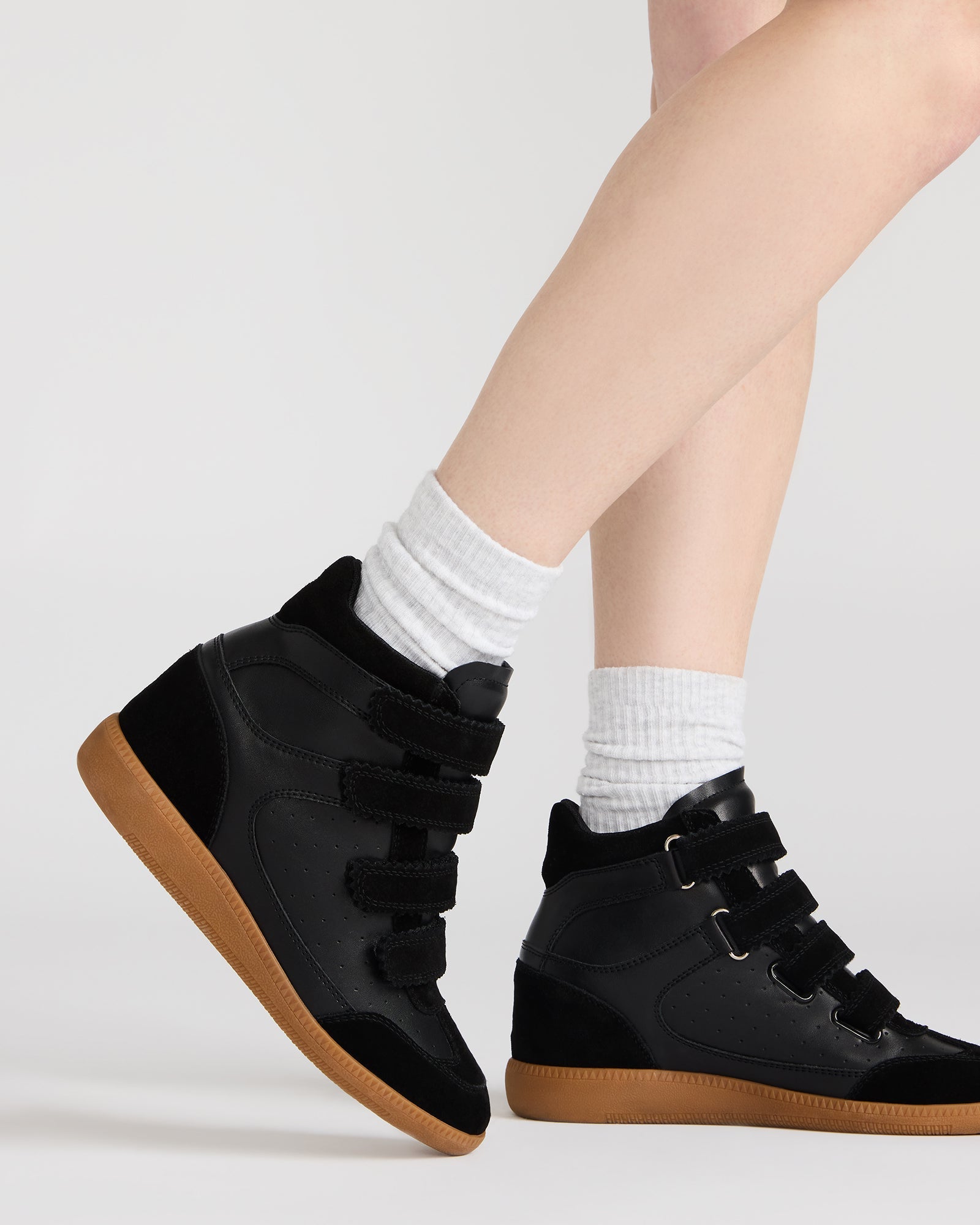 Top-down view of stylish Mustang sneakers ideal for daily wear.