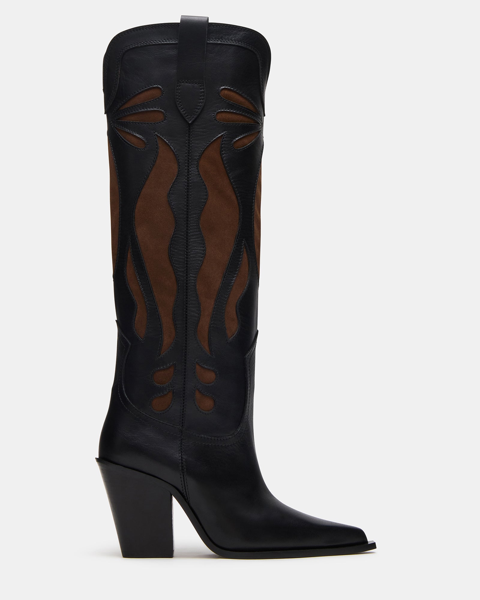 Outlaw western boots side profile with pointed toe detail