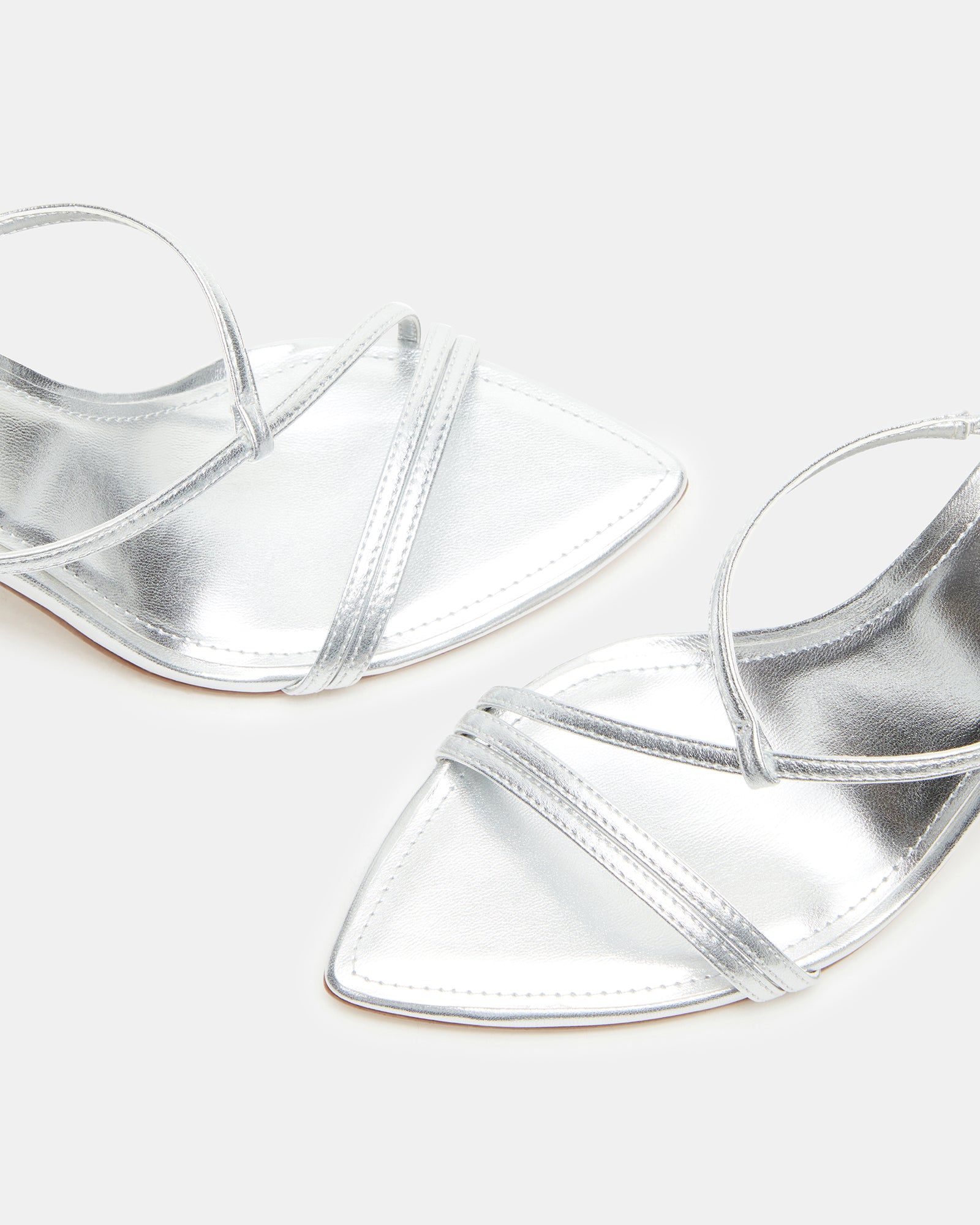Side view showing 3.5-inch heel height
