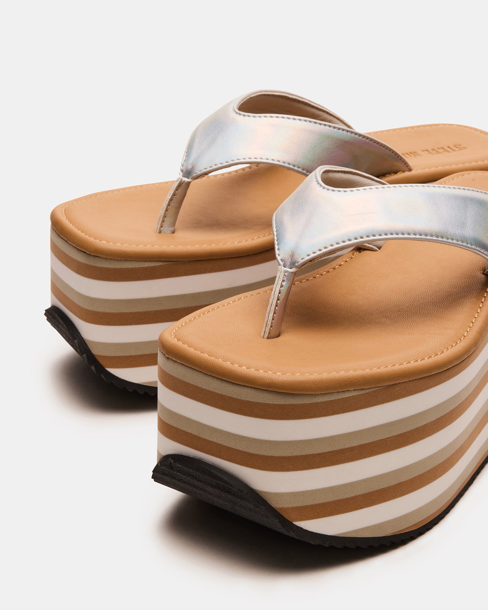 Close-up of the synthetic material used in Sevilla comfortable sandals.