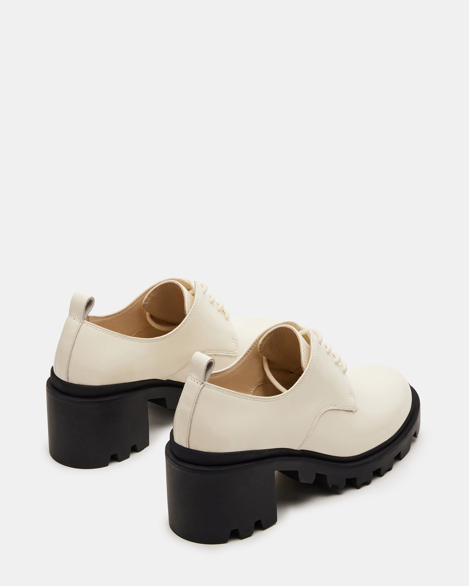 Close-up of the lace-up detail on the Stepper oxford shoes