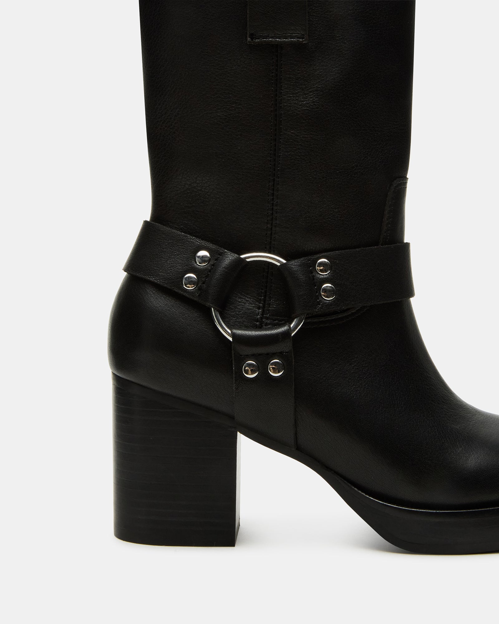 Close-up of the leather upper and synthetic sole of the Topher black Chelsea boots